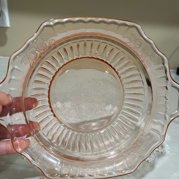 Vintage Pink Depression Glass Floral Butter/Covered Serving Dish - Picture 4 of 6